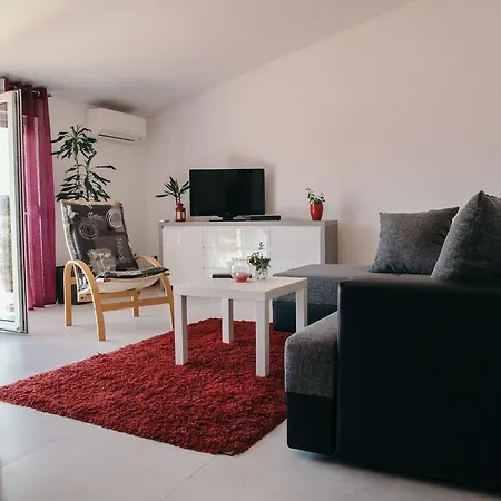 Apartman Didovic Apartment *