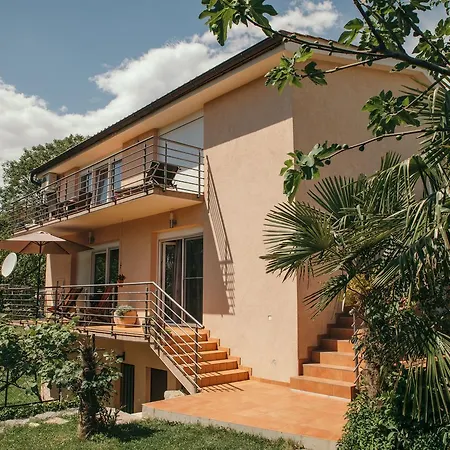 Apartman Didovic Apartment *